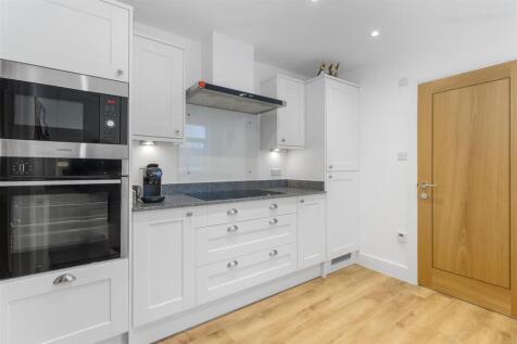 Fitted Kitchen