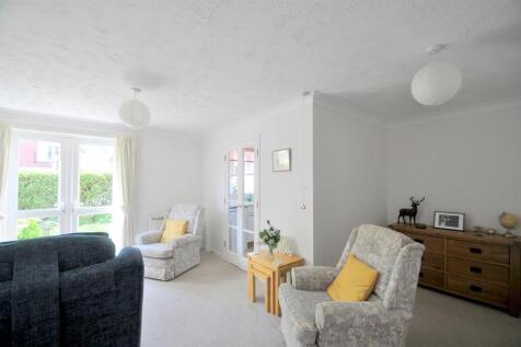Sitting/Dining Room