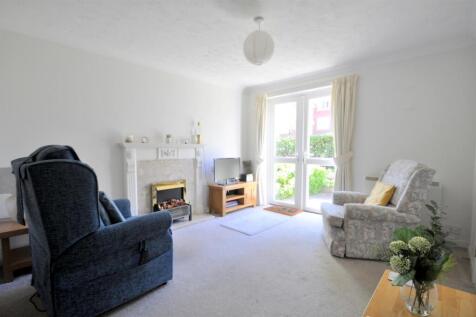 Sitting Room/Dining Room
