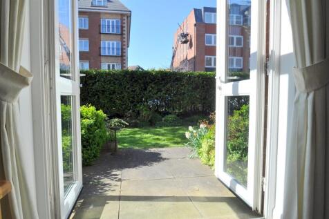 Outlook from Sitting Dining Room.JPG