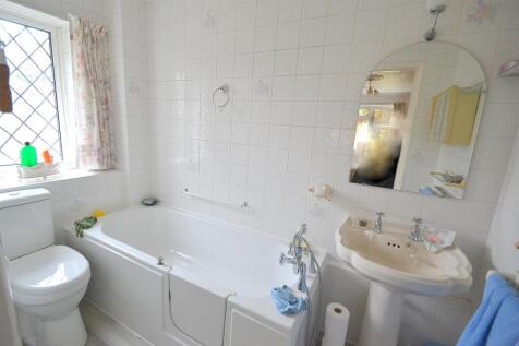 TREEENSUITE.JPG