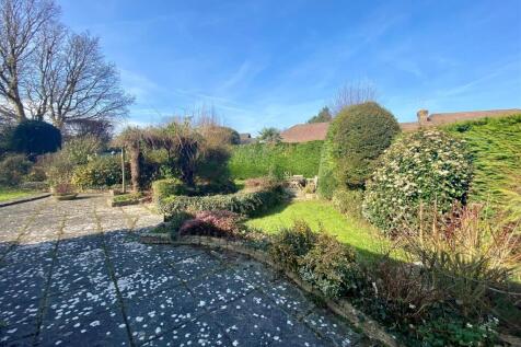 SANDBANKSNEWREARGARDEN4.jpg