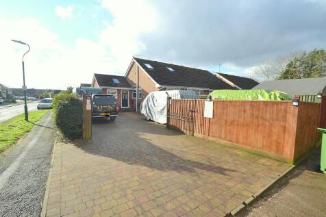 11BRAMBLEDRIVEREAR.JPG