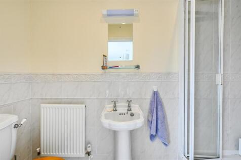 En-Suite Shower