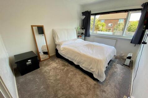 15SUSSEXBED1.jpg