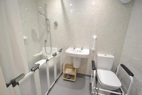 MILLBANKSHOWERROOM.JPG