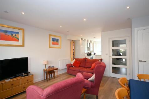 Sitting/Dining Room