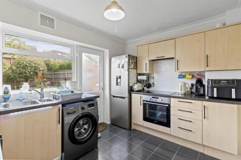 kitchen2.JPG