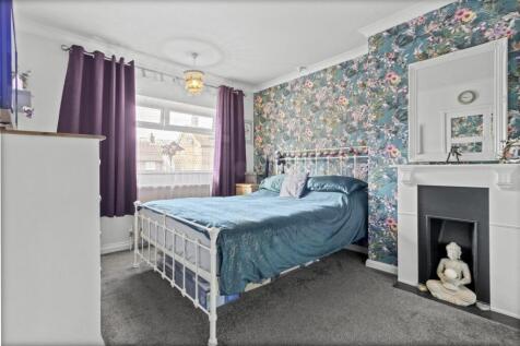 Bed2.JPG