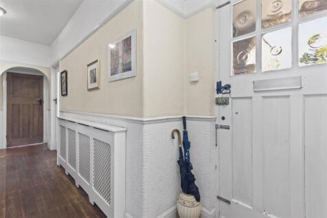 ENTRANCE HALL.jpeg