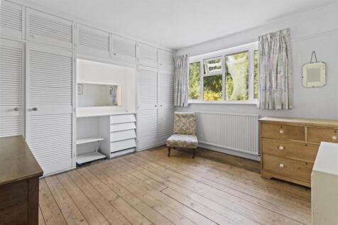 bedroom 1.jpeg