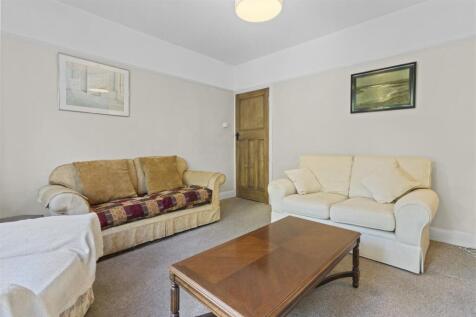 sitting room3.jpeg