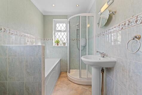 bathroom.jpeg