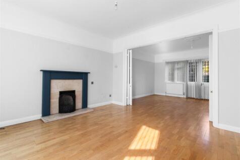 livingroom.jpg