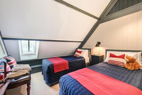 Birkdale hall tn39 (26).jpg