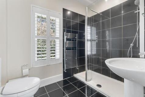 En-Suite Shower Room Bedroom 2