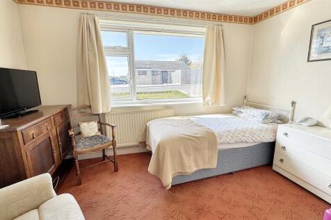Dining Room/Bedroom