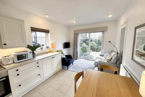 Living/Dining Kitch