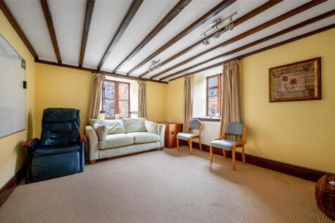 Bedroom 5/Family