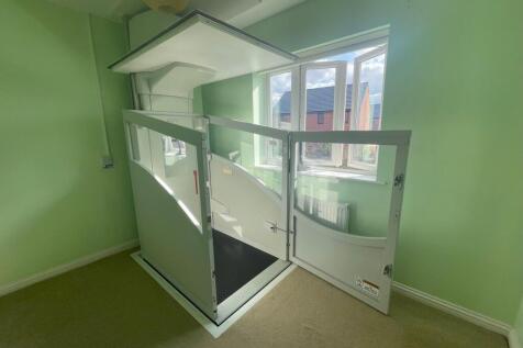 Bedroom Four / Lift Access