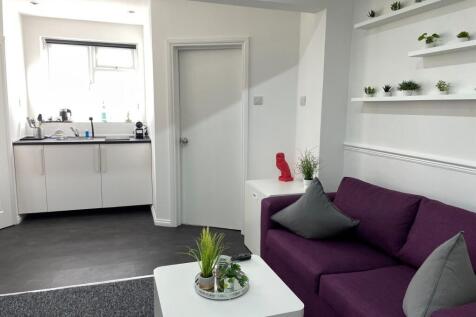 lounge/kitchen
