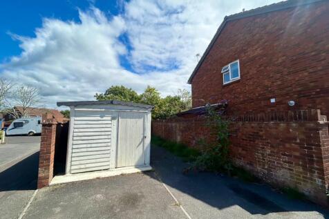 Parking &amp; Shed