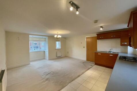 Kitchen/Living Space