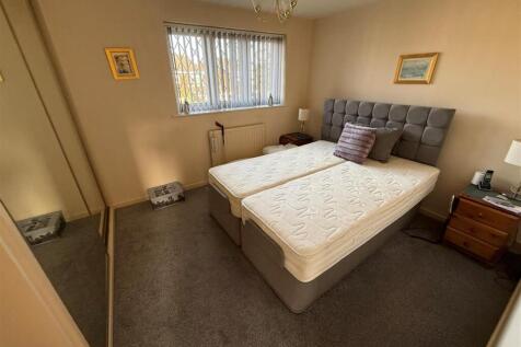 CA11 Bed1.jpg