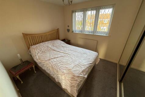 CA11 Bed2.jpg