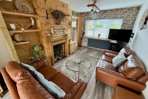 SR93 Lounge.jpg