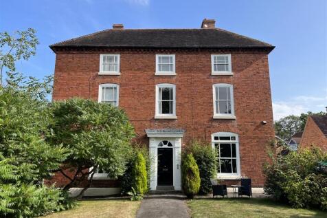 Hillfield Farm Front.jpg