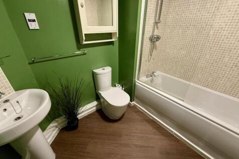 WR Bathroom.jpg