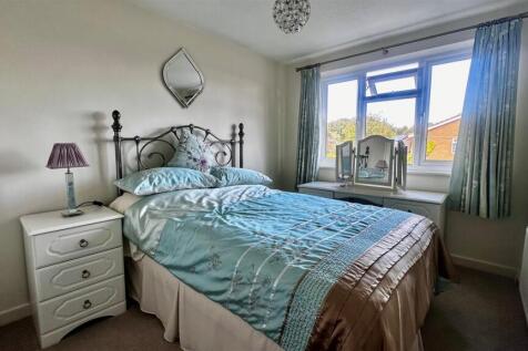 Bedroom 2 f.jpg