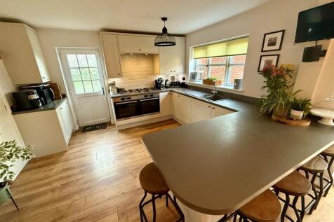 DHR96 Kitchen.jpg