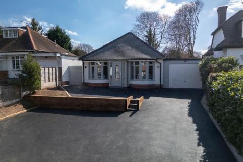 Colebrook Road 81 Front.jpg