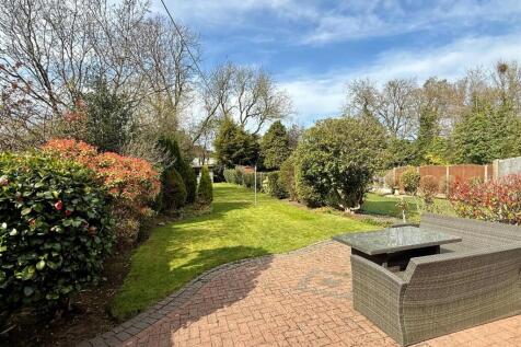 WR57 Garden.jpg