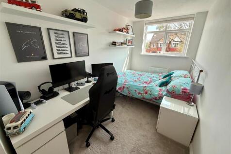 WR57 Bed3.jpg