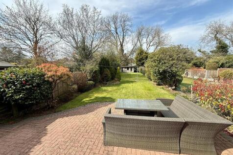 WR57 Garden2.jpg