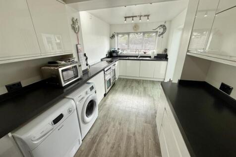 HC3 Kitchen.jpg