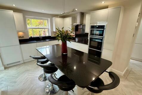 PL5 Kitchen.jpg