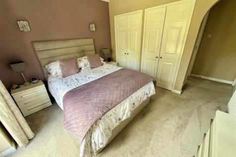 PL5 Bed1-2.jpg