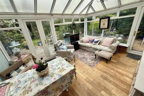 YR127 Conservatory.jpg