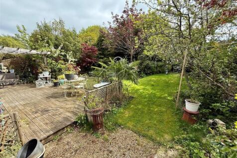 YR127 Garden4.jpg