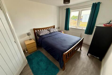 SGR9 Bed1.jpg