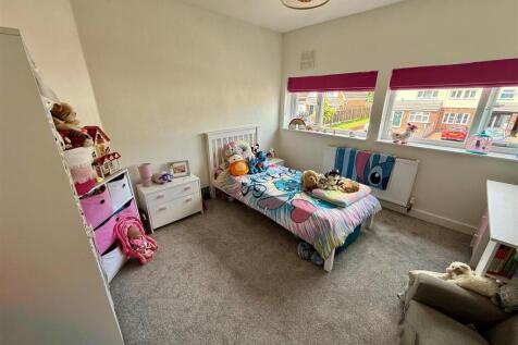 YR177 Bed2.jpg