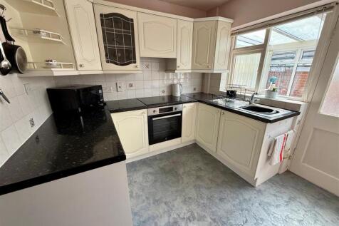 WR9 Kitchen.jpg