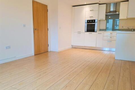 Open Plan Lounge/Kitchen