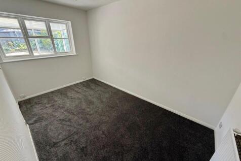 CA30 Bed1.jpg
