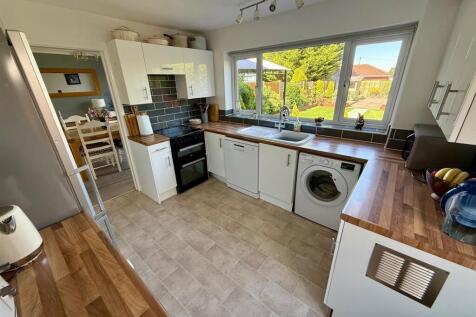 LR113 Kitchen.jpg