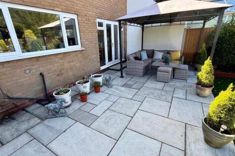 LR113 Patio.jpg